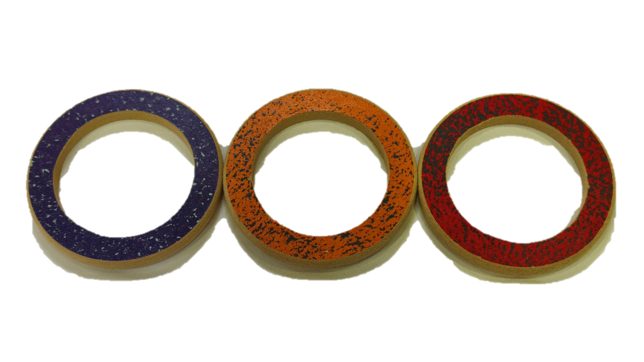 SET 3 ARGOLLAS MADERA TRICOLOR LANZAMIENTO BOTELLA